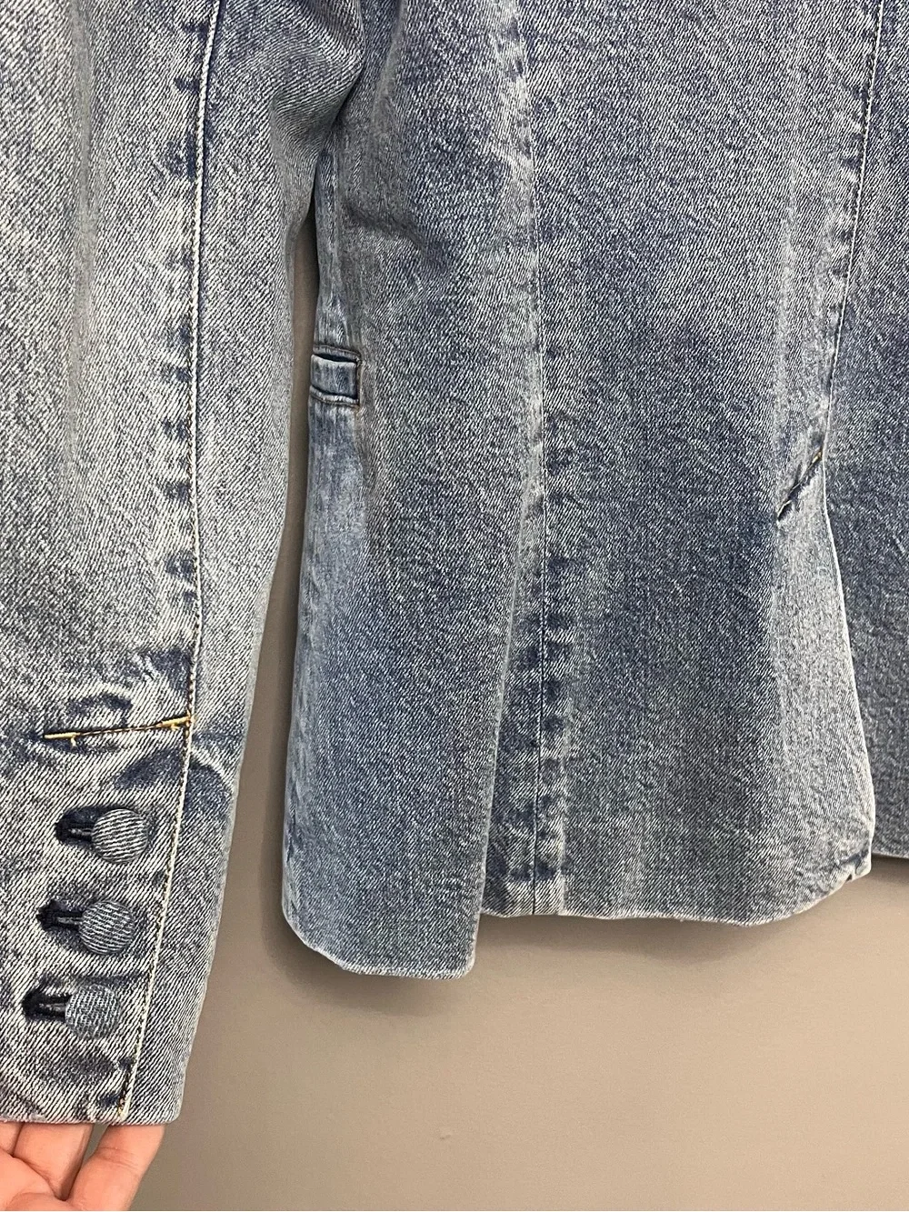 Alice + Olivia Macey Denim Fitted Blazer Size 8 Y2K 90s Downtown Girl